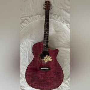 Luna FloraLotus Acoustic/Electric Guitar*Brand New*Signed by A-List Celebrities